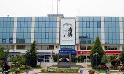 Menderes Belediyesi operasyonunda 7 tutuklama