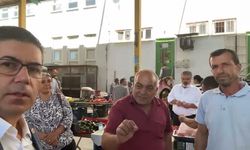 Ispartalı pazarcı YENİ Partili Halıcı'ya dert yandı: 'Domates 20 lira ama satamıyoruz'