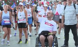 İzmir'de 9 Eylül Yarı Maratonu'nda katılımcı rekoru kırıldı