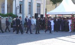 İzmir'in işgalden kurtuluşunun 104. yılı...Cemil Tugay: 'İzmir, emanetini yere düşürmedi'