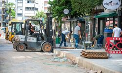 Karşıyaka Belediyesi'nden Bostanlı Cemal Bülbül Sokak'ta yenileme çalışması