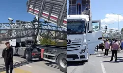 Damperi açık kalan TIR, EDS direğini devirdi