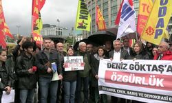 Komedyen Deniz Göktaş yargılanıyor: Adliye önünde ' Deniz Göktaş derhal serbest bırakılmalı' çağrısı
