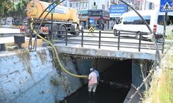 Kuşadası Belediyesi'nden Damlacık Deresi'nde temizlik çalışması