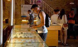 Kuşadası Deniz Ticaret Tarihi Sergi Alanı'na yaz döneminde yoğun ilgi
