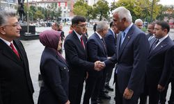 Kütahya Belediye Başkanı Kahveci, Bakan Ersoy'u karşıladı