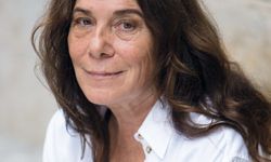 Latife Tekin, '2026 Kent Edebiyat Ödülü'ne layık görüldü