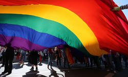 LGBTİ+ derneklerinden 'Ailem Güvende' operasyonlarına tepki: 'LGBTİ+ olmak suç değildir'
