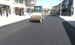 Manisa Büyükşehir Belediyesi, Selendi Atatürk Caddesi'nde yol sorununu çözüyor
