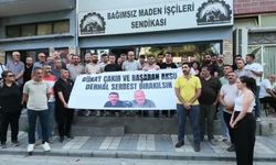 Manisa'da Bağımsız Maden-İş önünde tahliye sevinci: 'Mücadeleden asla geri durmayacağız'