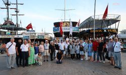 Marmaris Belediyesi, gazileri mehtap turunda buluşturdu