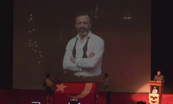 Oyuncu Serhat Kılıç için Muhsin Ertuğrul Sahnesi'nde cenaze töreni düzenlendi