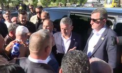 Özgür Özel Ardahan'da... Özel pazar esnafını ziyaret etti