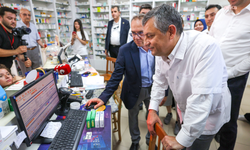 Özgür Özel, Dünya Eczacılar Günü'nü kutladı