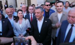 Özgür Özel Edirne'de Selimiye Camii'yi ziyaret etti... Özel: 'Restorasyonla ilgili bilgiler aldık'