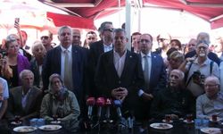 Özgür Özel, Yalova'da emekliler bir araya geldi: 'YENİ Parti iktidarında hiçbir maaş asgari ücretin altında olmayacak'