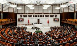 TBMM 1 Ekim'de açılıyor: Fon krizi, dijital konaklama platformları, kamusal alanlarda sigara yasağı, 13. Yargı Paketi gündemde