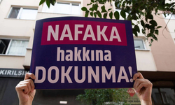 Tülay Hatimoğulları'ndan AYM'nin yoksulluk nafakasına ilişkin kararına tepki: Erkek egemen sistemin kadınların yaşamındaki tahakkümünü bir kez daha gösterdi