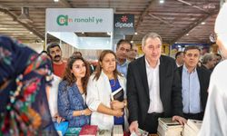 Tuncer Bakırhan, Diyarbakır Kitap Fuarı'nı ziyaret etti