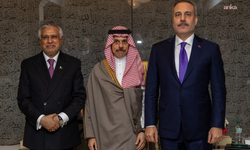 Türkiye, Suudi Arabistan ve Pakistan Dışişleri Bakanları, Mekke ile Suudi Arabistan'daki sivil ve ekonomik tesisleri hedef alan saldırıları kınadı