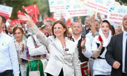'Uluslararası Eskişehir Porsuk Festivali' kortej yürüyüşüyle başladı