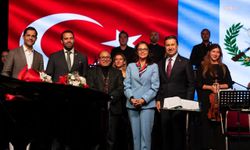 Uluslararası Muğla Kültür ve Sanat Şenliği'nin finali, Guatemala ezgileriyle yapıldı