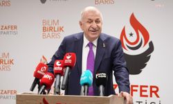Ümit Özdağ'dan, Dünya Satranç Şampiyonası'nda gümüş madalya alan Erdoğmuş'a tebrik