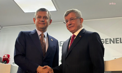 YENİ Parti Genel Başkanı Özgür Özel, Ahmet Davutoğlu ile telefonda görüştü