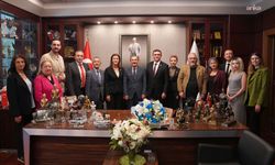 YENİ Parti ilçe yönetiminden Tepebaşı Belediye Başkanı Ataç'a ziyaret