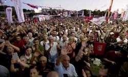 YENİ Parti'nin Üsküdar buluşması.... Ekrem İmamoğlu: Millet kendinin olanı, günü geldiğinde elbette geri alacaktır