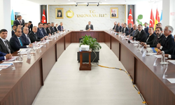 Yusuf Tekin Yalova'da İl Eğitim Değerlendirme Toplantısı'na katıldı