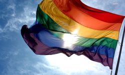 106 örgütten 'Ailem Güvende' operasyonunda gözaltına alınan LGBTİ+'lar için çağrı: Arkadaşlarımızı derhal serbest bırakın