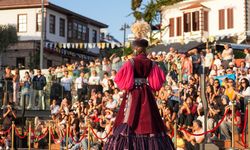 '11. Kaleiçi Old Town Festivali' devam ediyor: Antik kentin sokakları sanatla renklendi