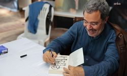 16. Antalya Kitap Fuarı'nda Ahmet Ümit'e yoğun ilgi