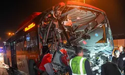 Ankara'da EGO otobüsü üst geçide çarptı: 24 yaralı