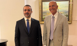 ABD'nin Ankara Büyükelçisi Tom Barrack, Suriye Dışişleri Bakanı Şeybani ile görüştü
