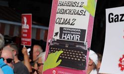 Antalya'da basın meslek örgütlerinden 'Sansüre Hayır, Habere Özgürlük' yürüyüş