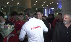 ASKİ Sporlu milli güreşçi Yüksel Sarıçiçek dünya ikincisi oldu