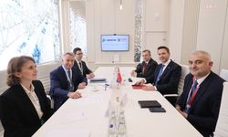 Bakan Bayraktar, Novatek Yönetim Kurulu Başkanı Mikhelson ile görüştü