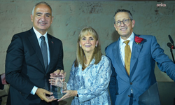 Bakan Ersoy: Türkiye turizmine WTTC'den 'Global Champion' ödülü verildi