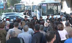 Bayraklı Belediyesi soruşturmasında gözaltına alınanlar sağlık kontrolüne götürüldü
