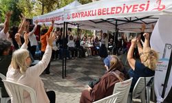 Bayraklı'da yaş almış büyükler için farkındalık buluşması