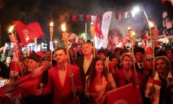 Bodrum'da binlerce kişi meydanlarda Cumhuriyet Bayramı'nı kutladı