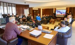 Burhaniye Belediyespor Futbol A Takımı'ndan Başkan Deveciler'e ziyaret