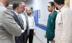 Bursa Büyükşehir Belediye Başkan Vekili Biba, Akhisar'daki kazanın ardından yaralıları hastanede ziyaret etti