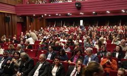 Bursa Şehir Tiyatrosu'nun 20'nci yılına görkemli prömiyer