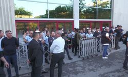 Cemil Tugay'ın AK Parti'ye geçişine tepki: İzmir'de meclis toplanamadı