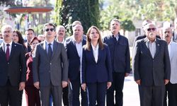 Çeşme Belediye Başkanı Lâl Denizli, Muhtarlar Günü'nde mahalle muhtarlarıyla buluştu