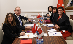 CHP Grup Başkanı Faik Öztrak, AKPM Başkanı Petra Bayr ile görüştü