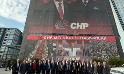 CHP İstanbul İl Başkanı Yüksel, partisinin ilçe başkanlarıyla bir araya geldi